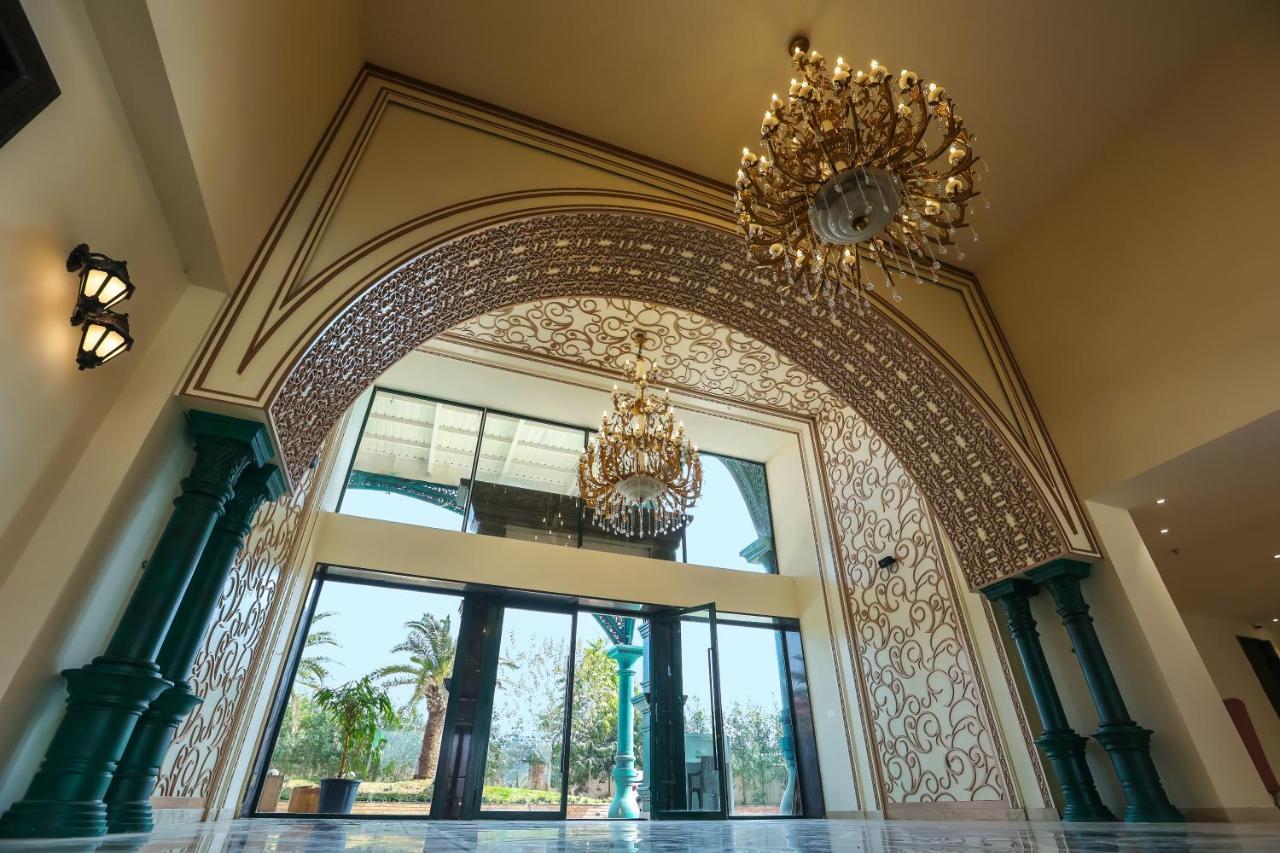 Dayal Gateway Hotell Lucknow Exteriör bild