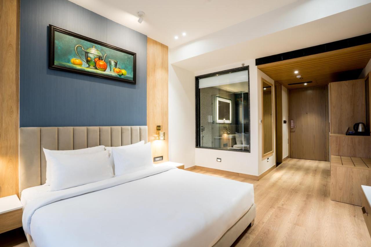 Dayal Gateway Hotell Lucknow Exteriör bild