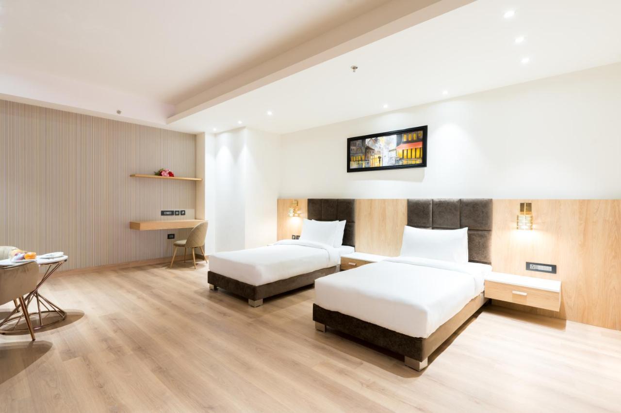 Dayal Gateway Hotell Lucknow Exteriör bild