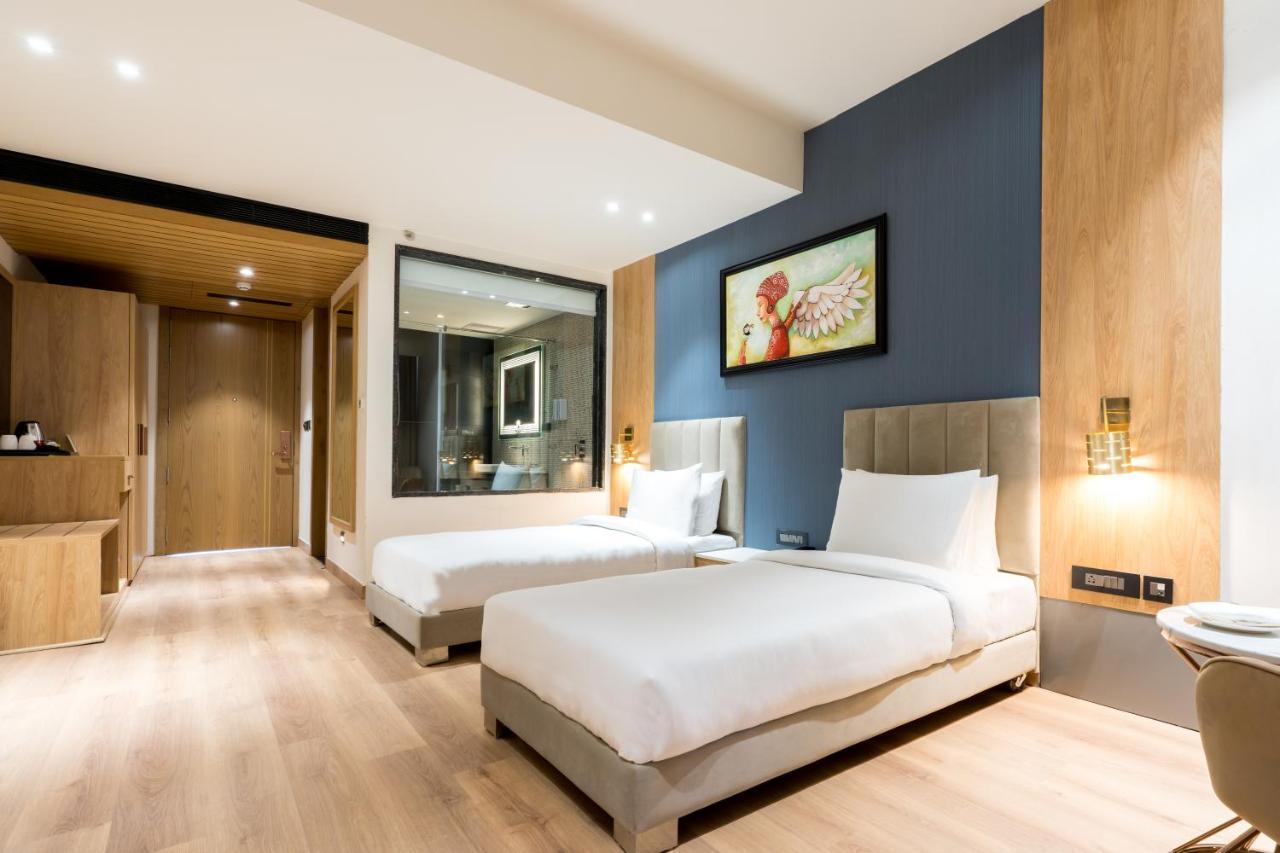 Dayal Gateway Hotell Lucknow Exteriör bild