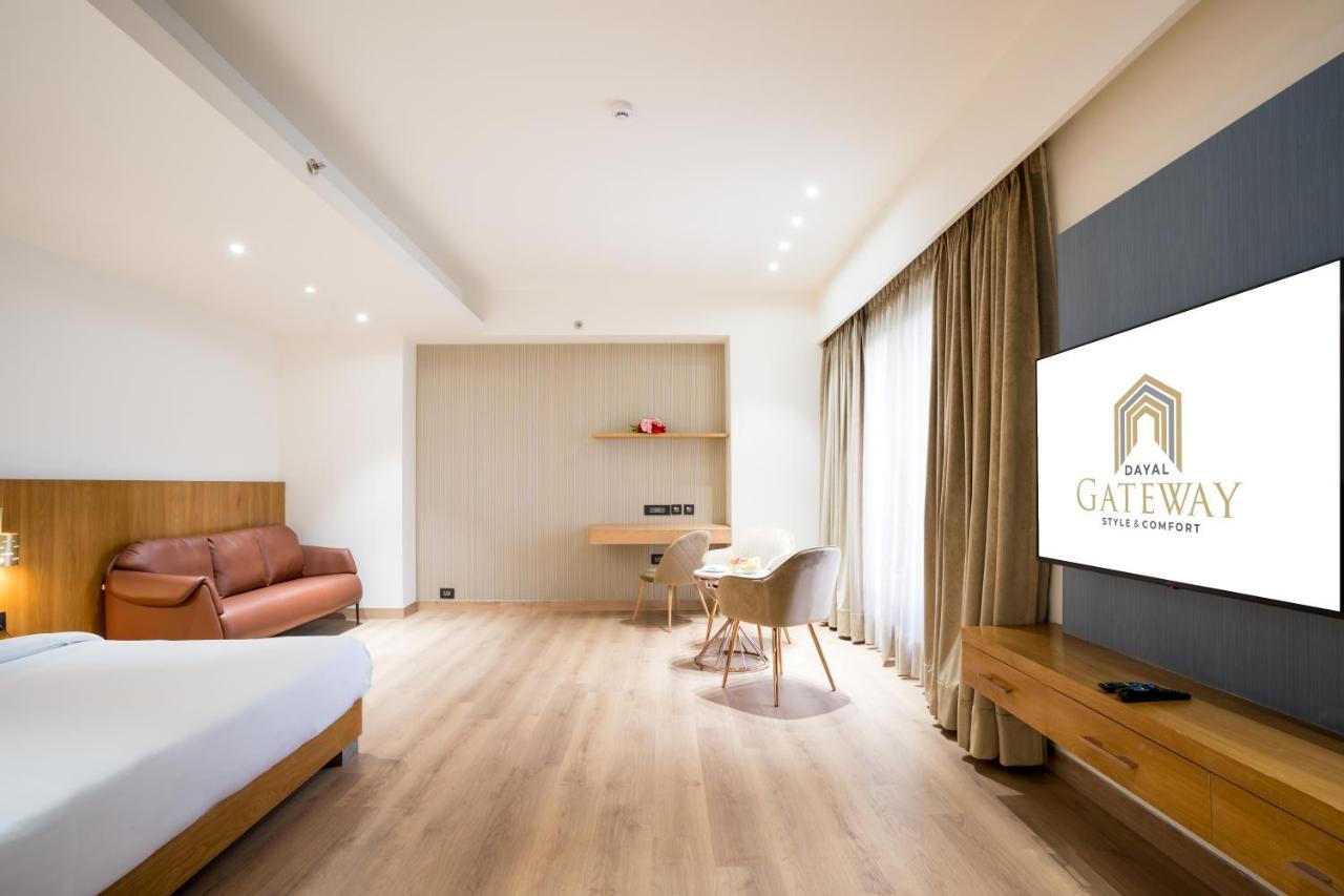 Dayal Gateway Hotell Lucknow Exteriör bild